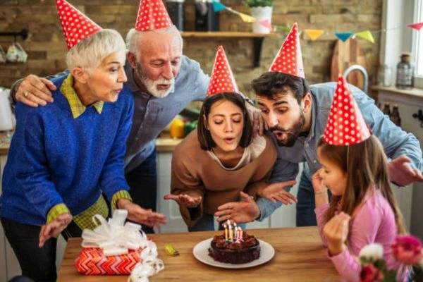 family service favorable cakes