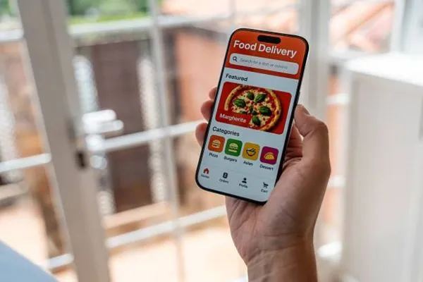 Food delivery across multiple apps