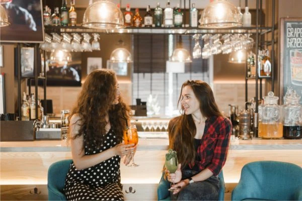 Cocktail bar places setup